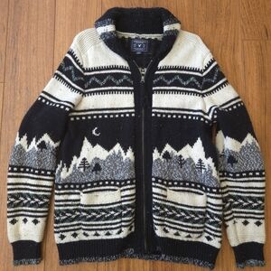 American Eagle Outfitters Black Mountain And Moon Zip Up Sweater